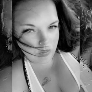 Meet your Posher, Eva